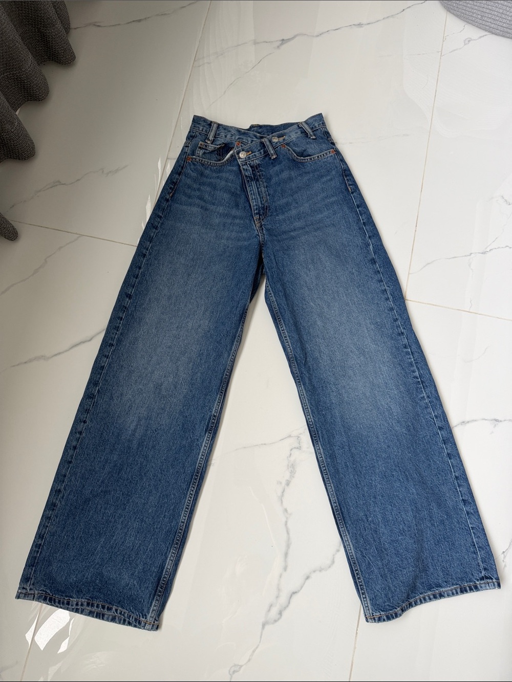 ZARA High-Rise Wide-Leg Jeans in Blue Wash